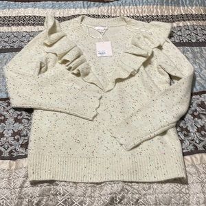 🌟RARE 🌟 Adorable sparkly cream sweater